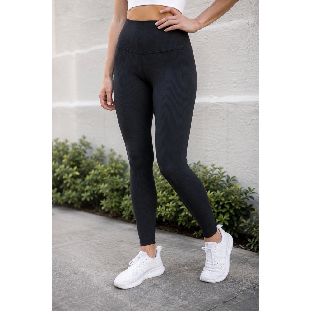 Lululemon Wunder Under Leggings Women 6 Black Ribbed High Rise 25" Inseam